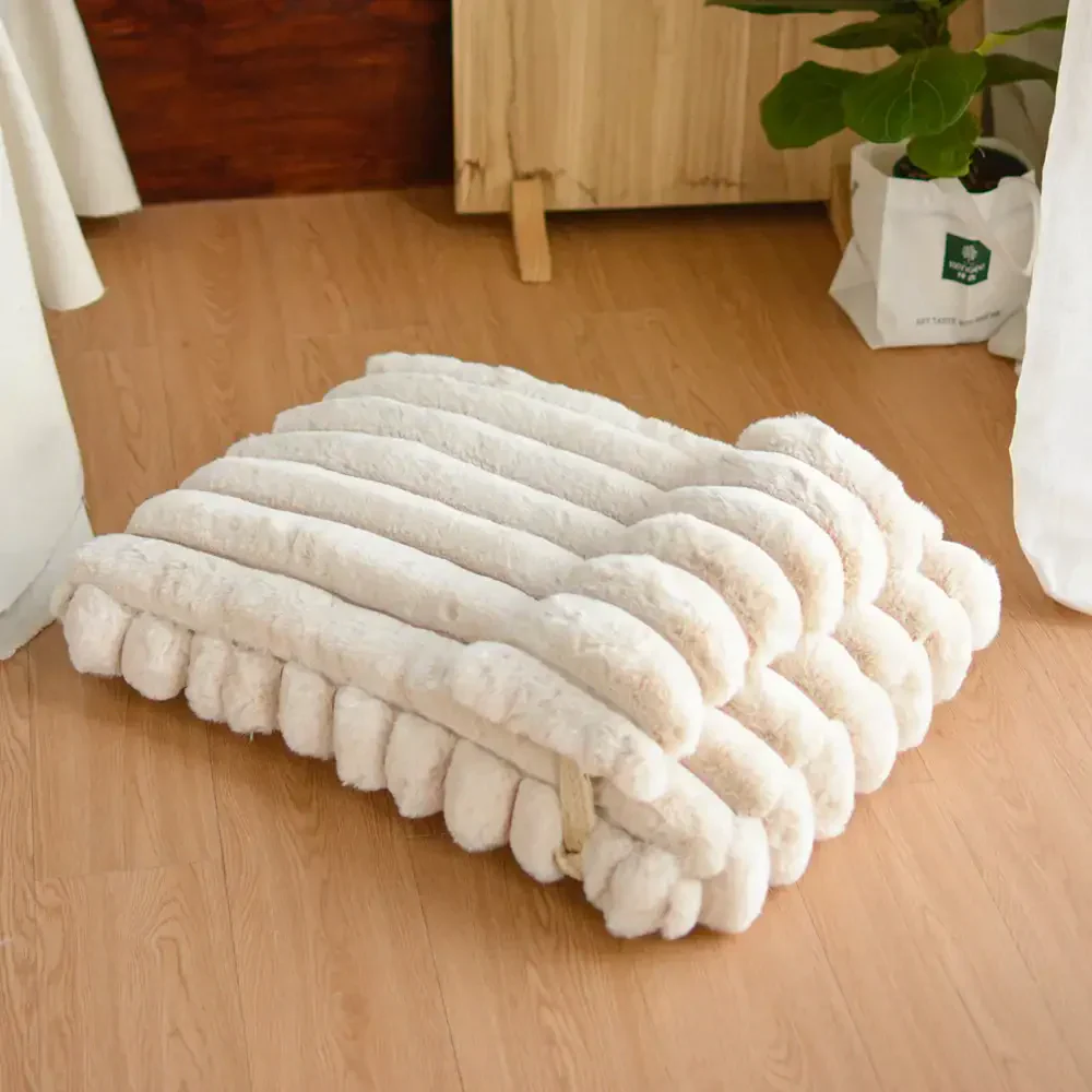 Coussin chauffant en fausse fourrure de lapin doux - Lit pour chien Cozy Cloud - Image 13
