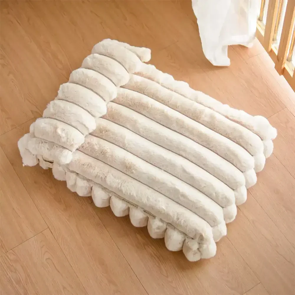 Coussin chauffant en fausse fourrure de lapin doux - Lit pour chien Cozy Cloud - Image 4