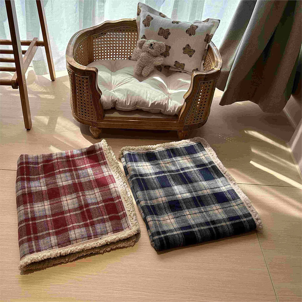 Couverture épaisse en polaire Sherpa à carreaux chaude et confortable pour chiens et chats - Image 9
