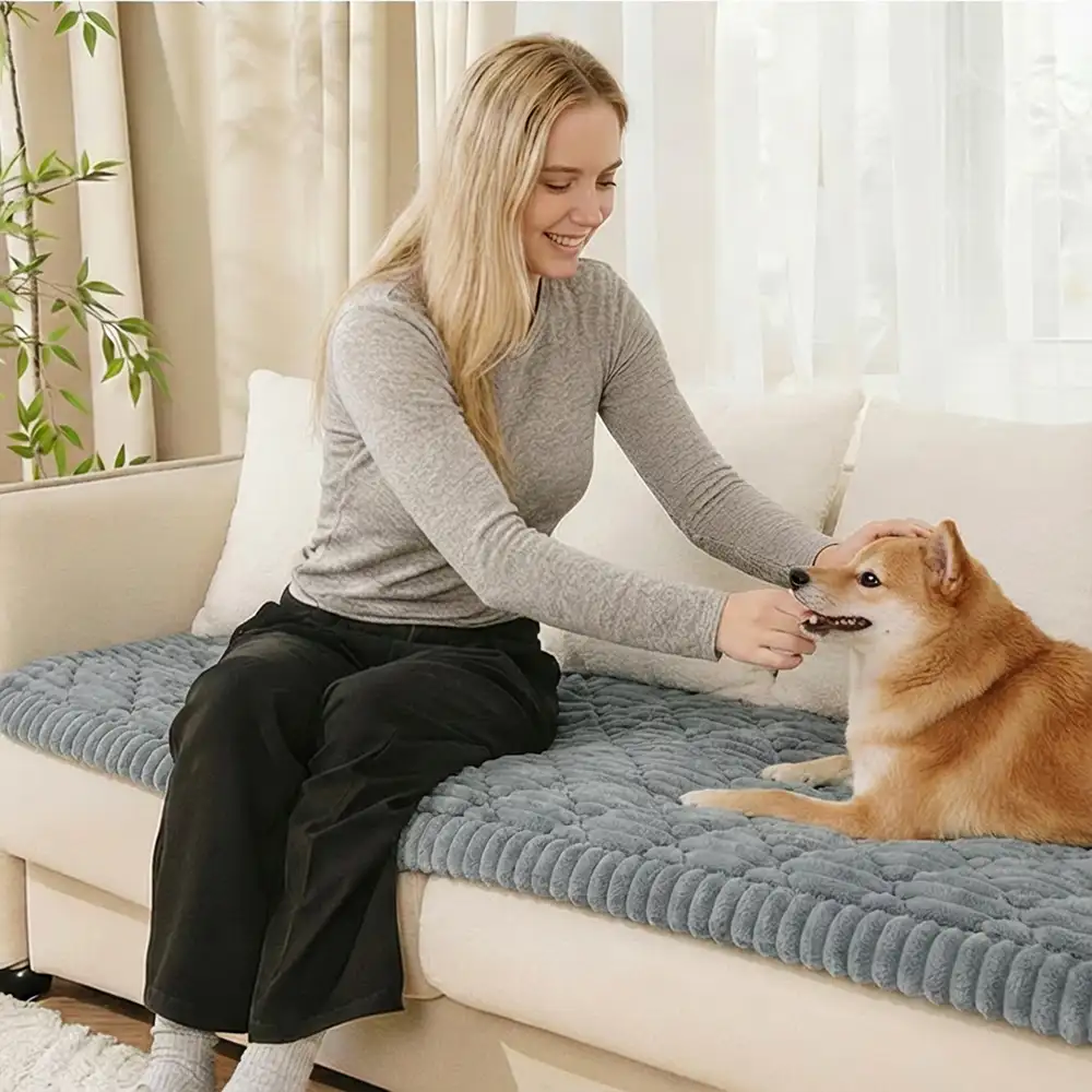 Housse de canapé lavable, protecteur de sofa amical pour les animaux, matelas pour animaux de compagnie Fluffy Fuzzy - Image 6