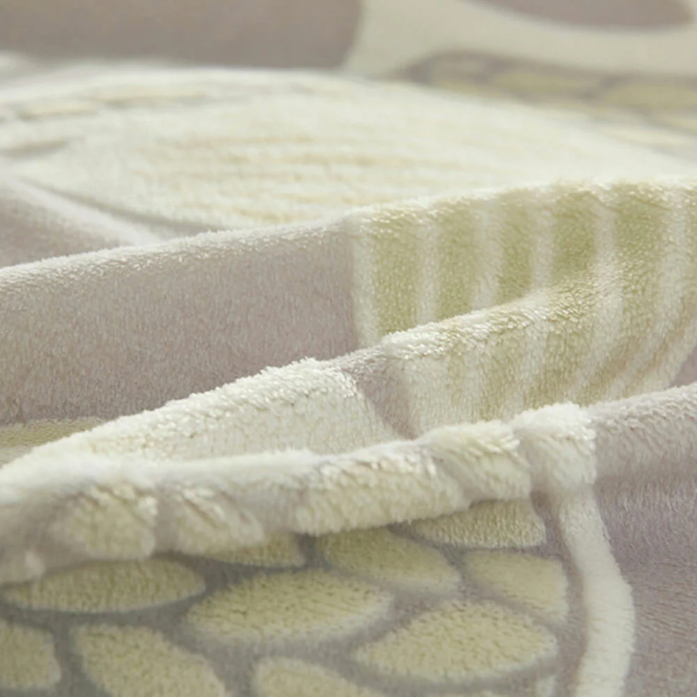 Parure de draps en velours lait à motif botanique élégant - Image 8