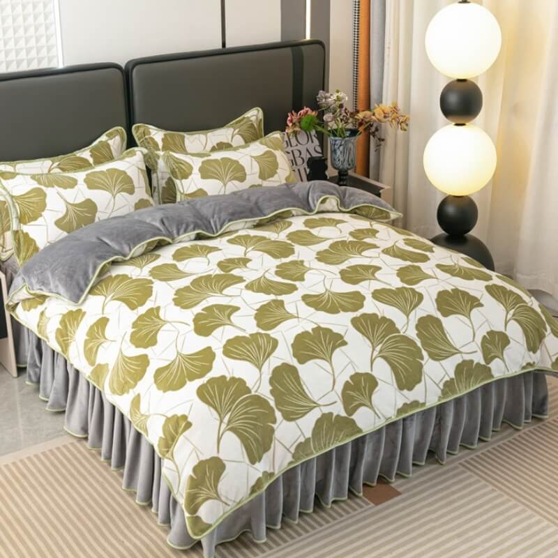 Parure de lit en velours doux motif feuilles modernes avec jupe de lit - Image 9