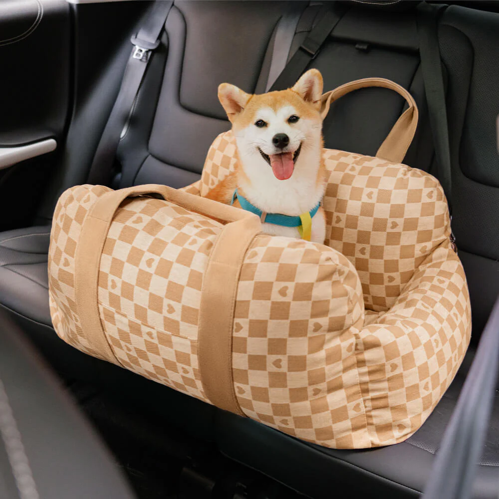 Siège de voiture pour chien à damier vintage et cœur - Image 13